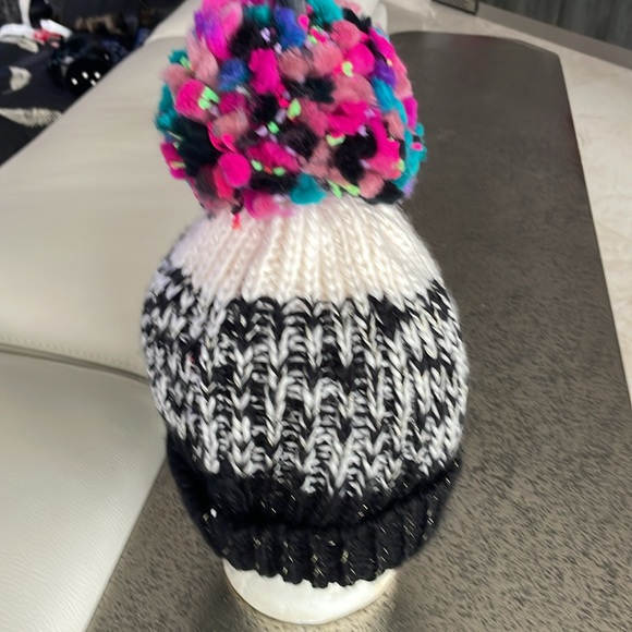 BETSEY JOHNSON ACRYLIC BEANIE WITH POM-POM - Picture 5 of 7